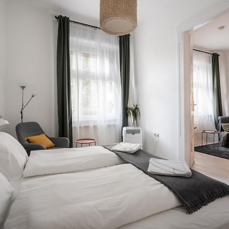Gellert Mountain Apartment Budapest Eksteriør bilde