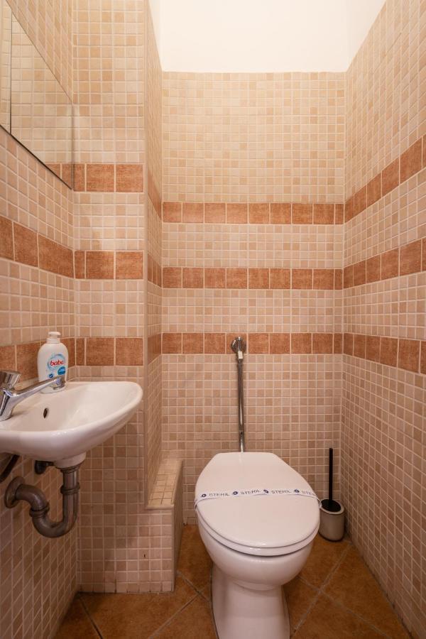 Gellert Mountain Apartment Budapest Eksteriør bilde