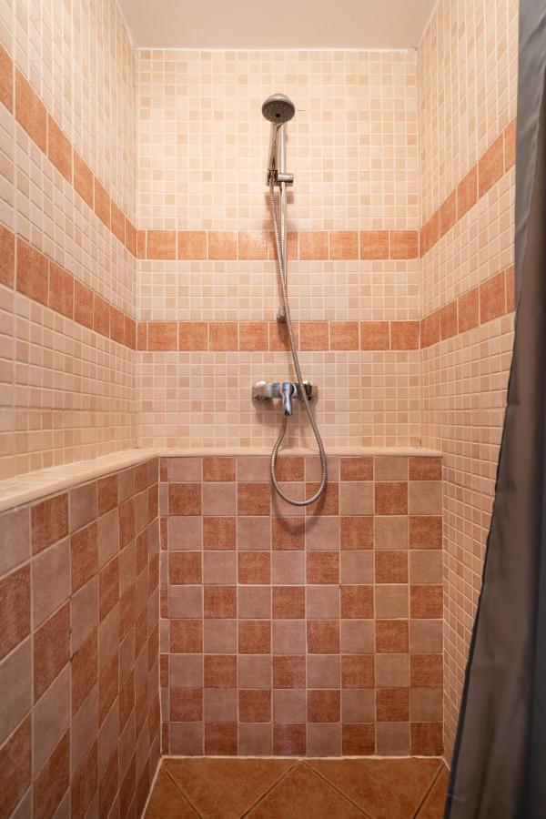 Gellert Mountain Apartment Budapest Eksteriør bilde